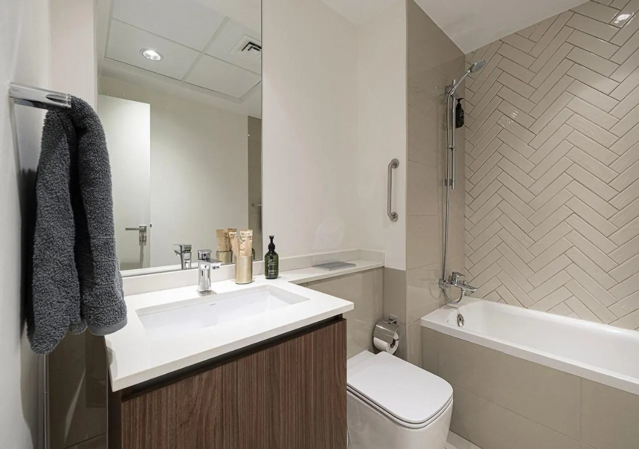 Platinum Studio By Blue Cloud Holidays Dubai United Arab Emirates